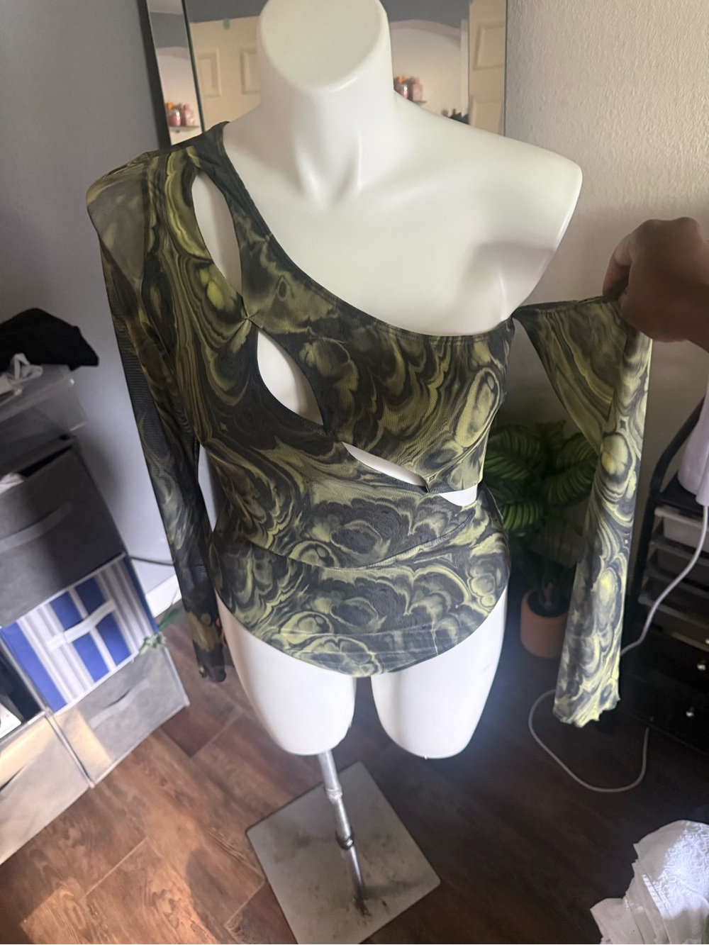 Fashion Nova Olive Marble One-Shoulder Cutout Long Sleeve Top